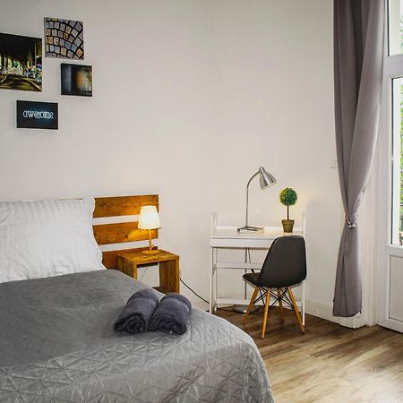 3 Room Apartment In The Beautiful Street 부다페스트 외부 사진
