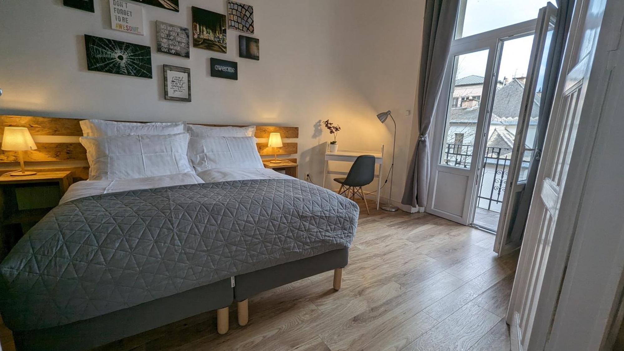 3 Room Apartment In The Beautiful Street 부다페스트 외부 사진