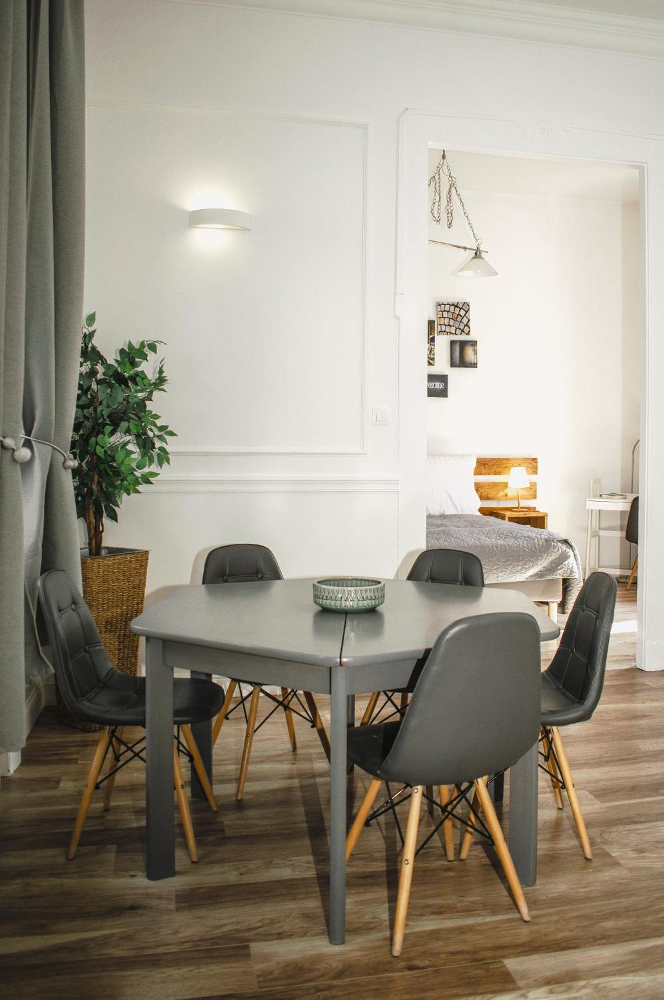3 Room Apartment In The Beautiful Street 부다페스트 외부 사진