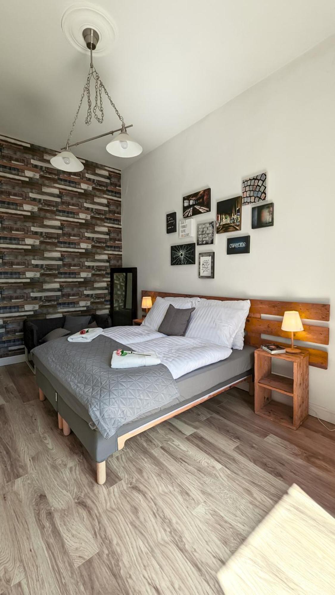 3 Room Apartment In The Beautiful Street 부다페스트 외부 사진