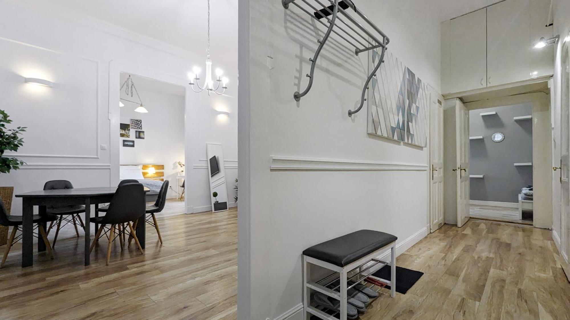 3 Room Apartment In The Beautiful Street 부다페스트 외부 사진