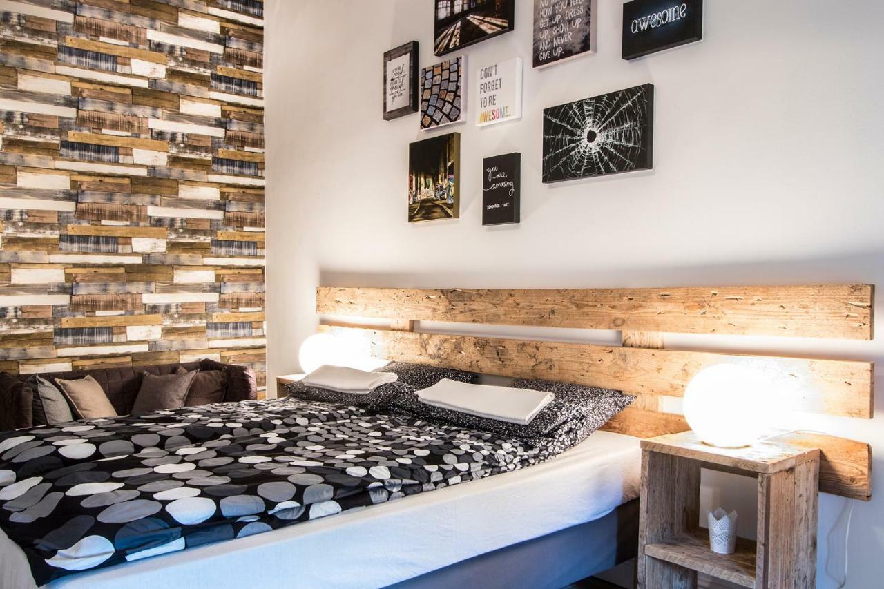 3 Room Apartment In The Beautiful Street 부다페스트 외부 사진